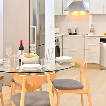 Apartament Myflats Luxury Bailen