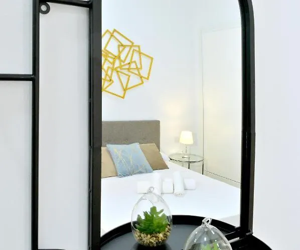 Апартаменты Myflats Luxury Bailen